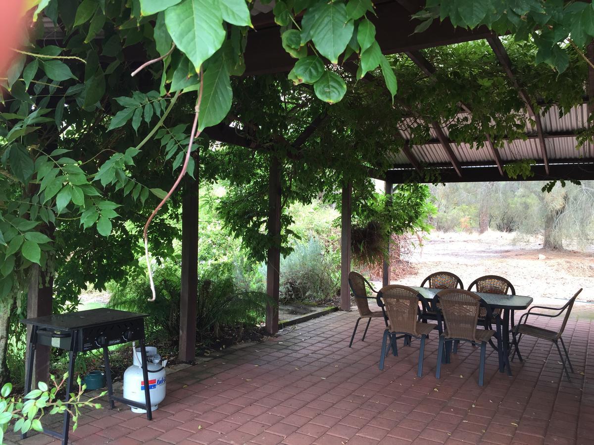 Silversprings Spa Retreat Pet Friendly Cottages And Glampings Metricup Extérieur photo