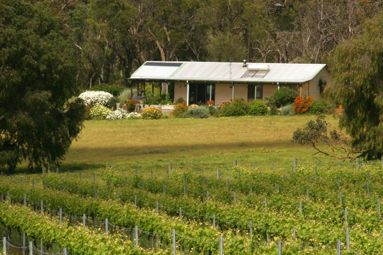 Silversprings Spa Retreat Pet Friendly Cottages And Glampings Metricup Extérieur photo